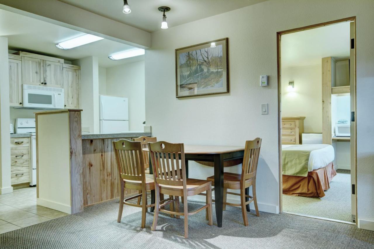 Seventh Mountain Resort Deschutes River Woods Экстерьер фото